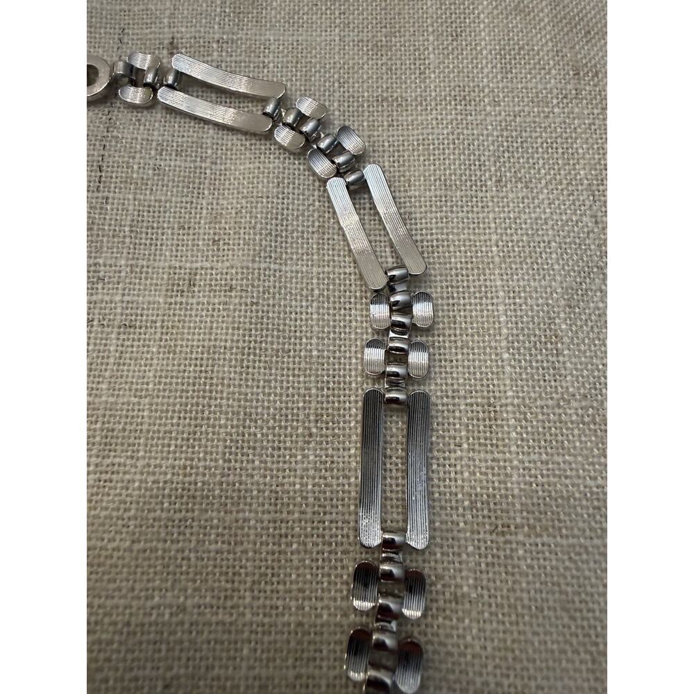 Vintage Monet Silver Tone Geometric Link Chain Necklace 16.5” Signed Classy - Picture 7 of 10